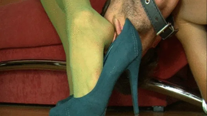 ff - g - UNDER GREEN PANTYHOSE OF GABRIELA - 960x540