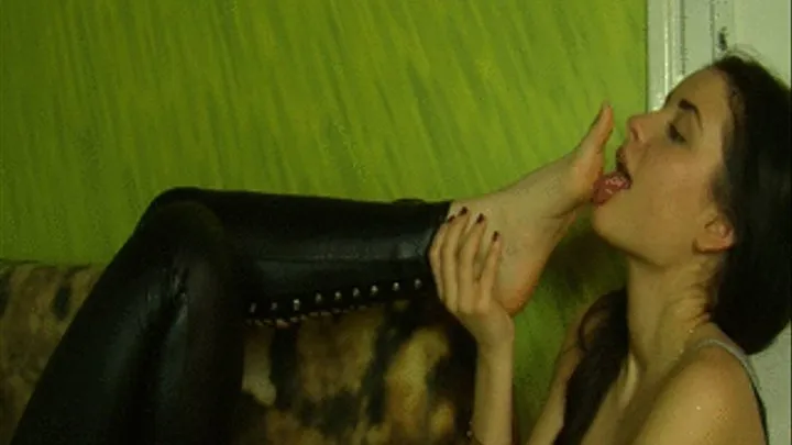 Kasia Worship Weronikas Feet For A First Time - B - 960x540