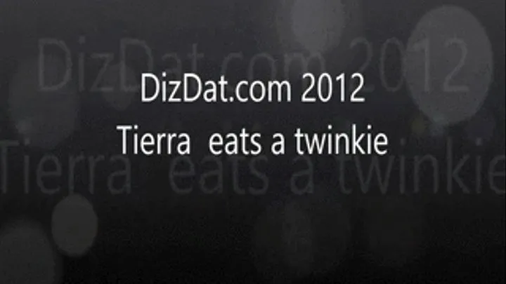 Tierra Ferrari eats a twinkie