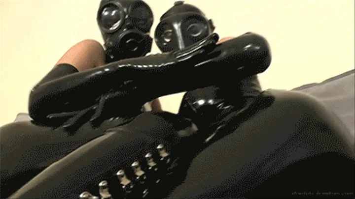 Gas Mask Duo Make You Addicted 2/2