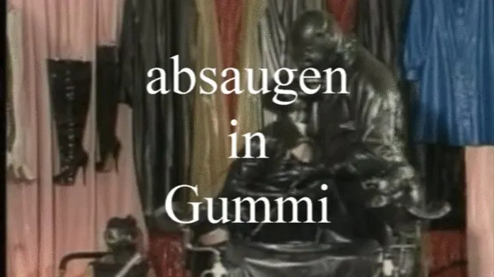 Absaugen in Gummi geil in Latex