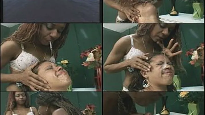 EXTREME SPIT INTERRACIAL DOUBLE BLACK GIRLS - CLIP 02