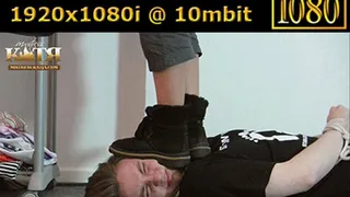 05-005 - Extreme Head and Facetrampling (WMV - High Definition)