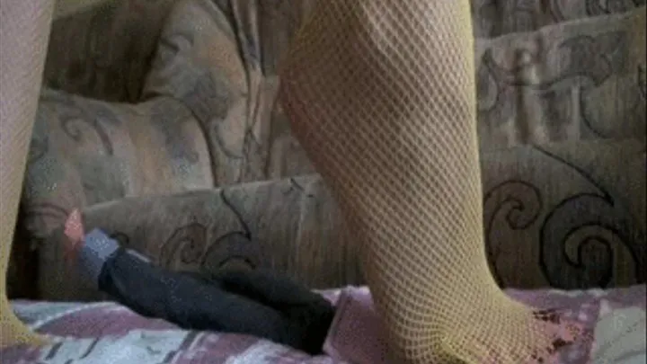 Giantess Yellow Fishnets and Ken - 960x540