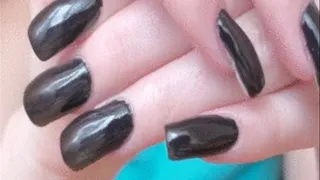 fnf - mw - BLACK LONG NAILS CLOSE UP