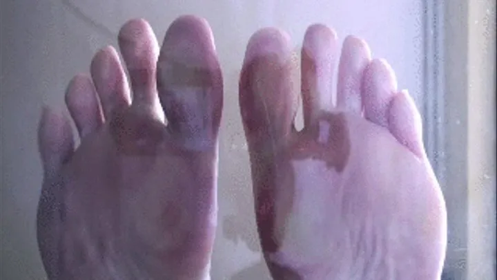 ff - Bare feet on glass