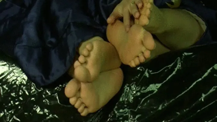 2 Girls Lesbian Freaky Positions Hands Feet Close Up