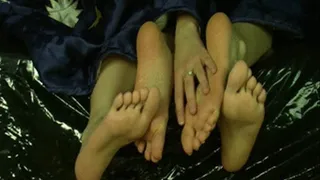 ff - mwn - 2 Girls Lesbian Freaky Positions Hands Feet Close Up