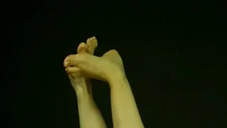 ff - mwni - PUPPET FEET