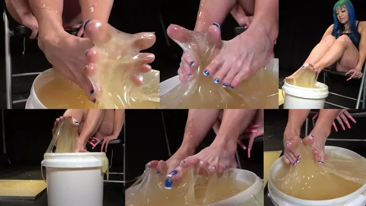 Bucket O' Sticky Toes - Britteni Bank