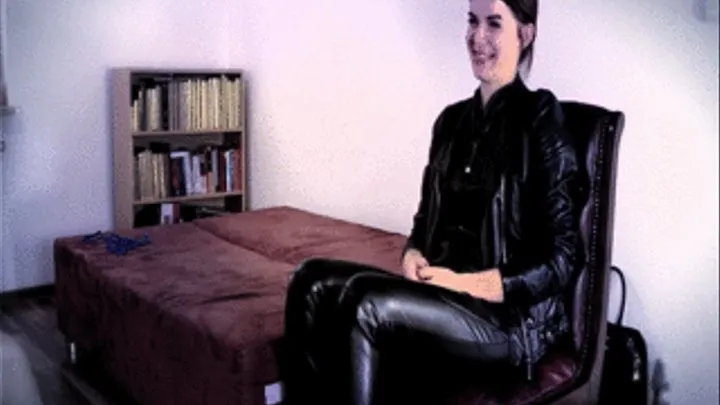 Klara And Weronika - Footrest And Dangle During Interview - Art1 - 960x540