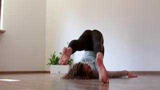 Karolina - Natural Feet Of Bare Feet Dancer - Part 1 - Dance Slow Motion