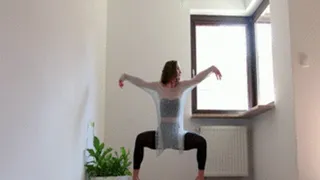 Karolina - Natural Feet Of Bare Feet Dancer - Full