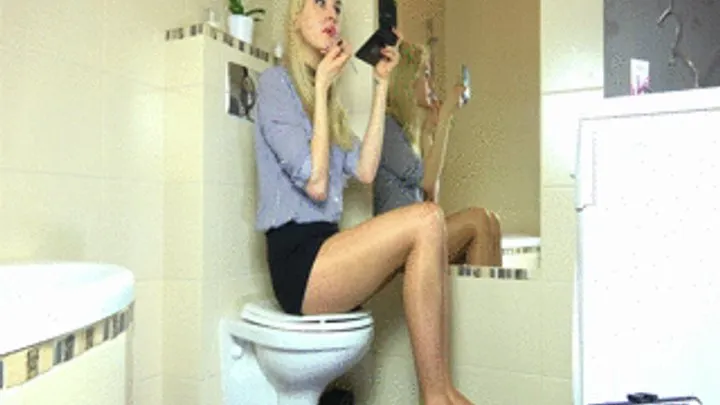 Olga - Make-up While Sitting On Toilet