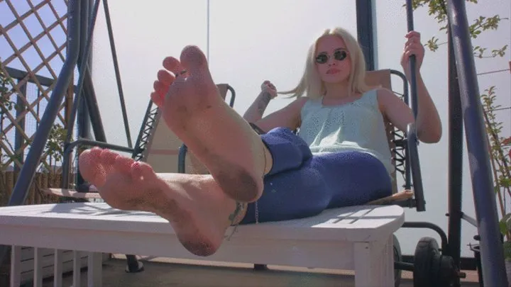 Khaleesi Daenerys - Lick My Feet - Russian Language