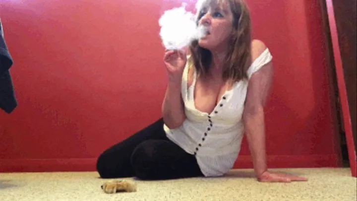 Sultry smoking boobie droops