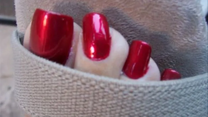 CANDITOESS AND HER SEXY VIBRANT RED TOES REQUESTED CLIP, TALKING TO YOU GARY!!! BRAND NEW 2011 HOT NEW FOOTAGE