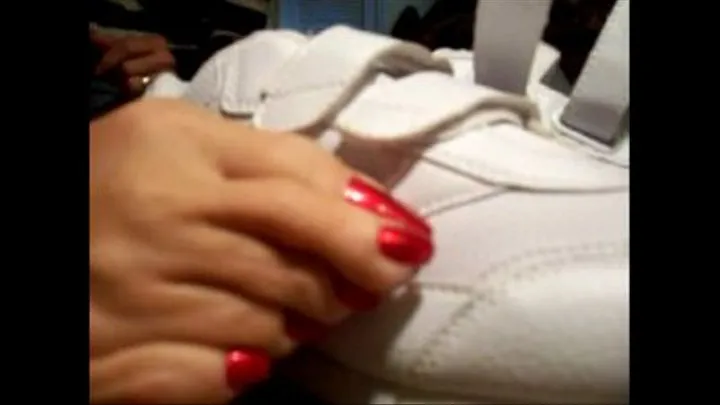 CANDI'S TOTAL WHITE TENNIS SHOE TOE WIGGLE FLEX (BRAND NEW 2011 FOOTAGE)