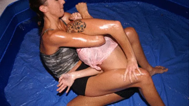 LF 9 clip Manu vs Carina live oil wrestling hi