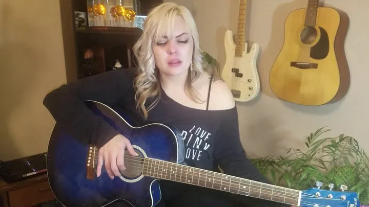 STRUMMING AND SNEEZING WITH MY GUITAR! SNEEZE, SNORT, SNOT AND NOSE BLOWING! (CELEBRATING OVER 10 YEARS OF BEAUTIFUL WOMEN SNEEZING)