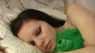 Kelly V - Napping Goth With Her Teddy ( Uncut / Unseen - Full Version )