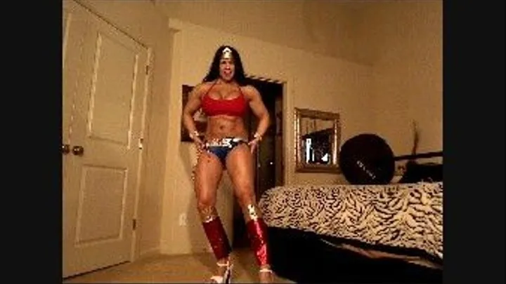 WONDER WOMAN PECS TRAPS AND BACK FLEXING