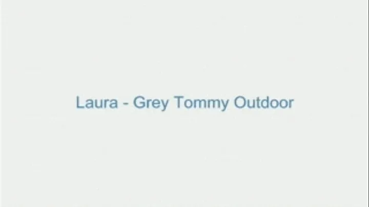 Laura - Grey Tommy Outdoor