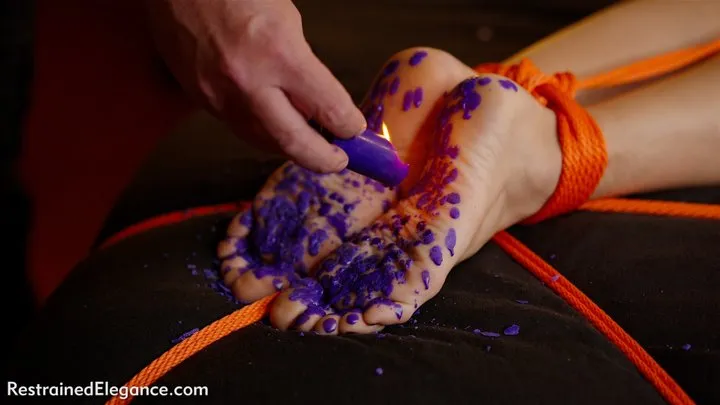 Alba Zevon's searing wax sole display: barefoot hot wax! (VID0741, )