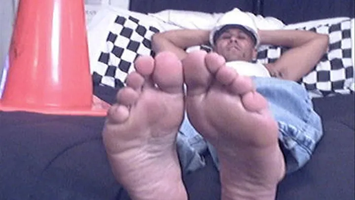 Malefootflava Presents "EroticGuysfeet Dave's Construction Foot Tickle Test"