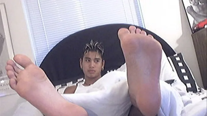 Malefootflava presents "Asian Tony Gets His Feet Worship by Randy"