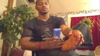 Malefootflava Presents "Waylons Give Himself A Footrub"