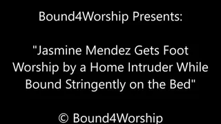 Jasmine Mendez Worshiped by an Intruder