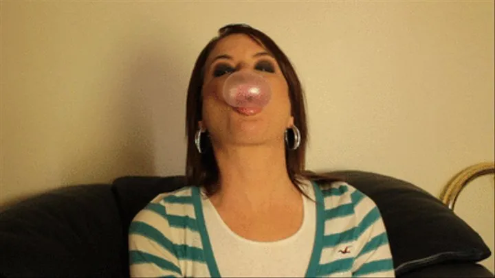 Cammy Chews Bubble Gum And Blows Bubbles ( High Definition Quicktime)