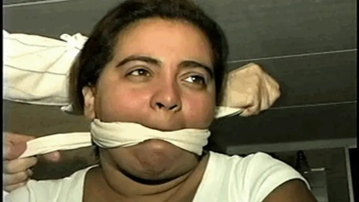 24 YR OLD LATINA HOUSEWIFE IS OTM GAGGED, WRITES RANSOM NOTE WITH HANDS TIE, MOUTH STUFFED, CLEAVE GAGGED, MAKES RANSOM CALL, STRUGGLES & IS HANDGAGGED