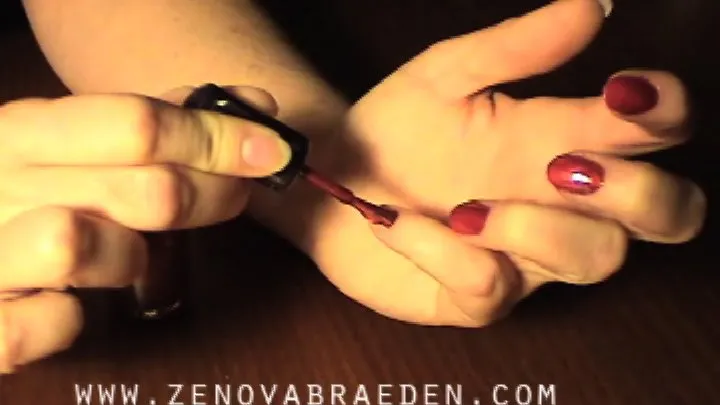 zenova paints her nails