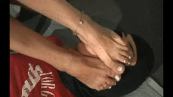 AGATHA FOOT SMOTHERING SLAVE