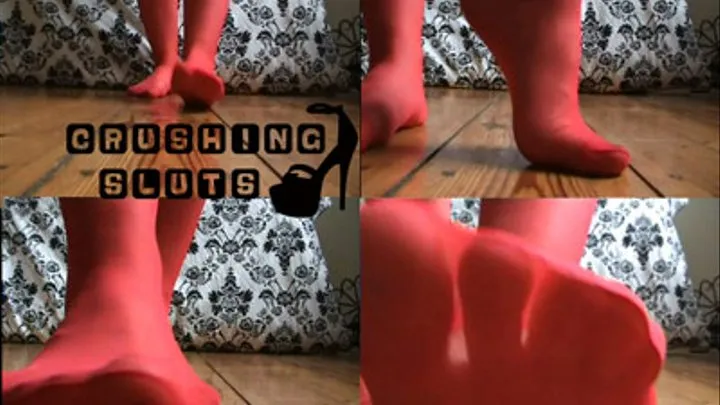 Crushingsluts - sexy feet in red tights