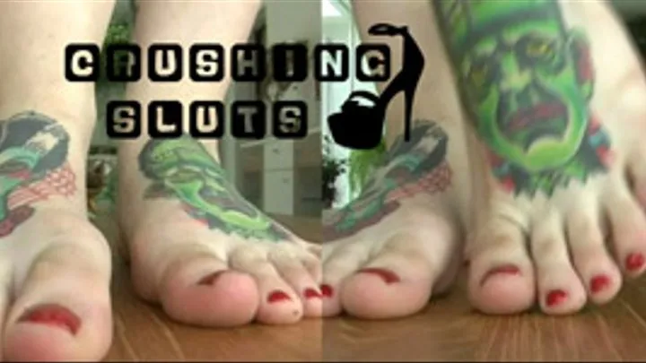 Crushingsluts - bare foot