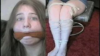 19 Yr OLD CRYSTLE IS MOUTH STUFFED, CLEAVE GAGGED, BAREFOOT, TOE TIED, MAKES RANSOM CALL & WRITES RANSOM NOTE