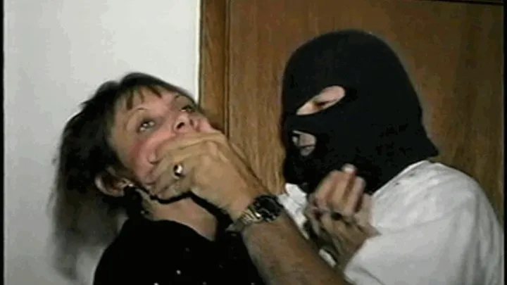 48 YEAR OLD WAITRESS TIED, MOUTH STUFFED AND CLEAVE GAGGED HOSTAGE