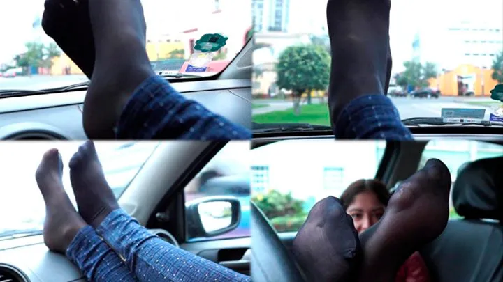 Aracelly foot plays at car + bonus footjob clip