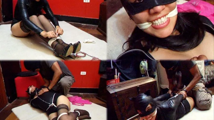 Lunacious CatWoman! selfbondage & hogtied