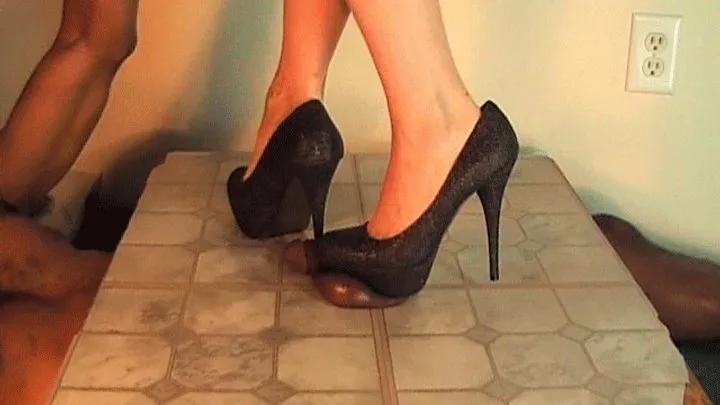 Unpleasant Platform Pumps!!!