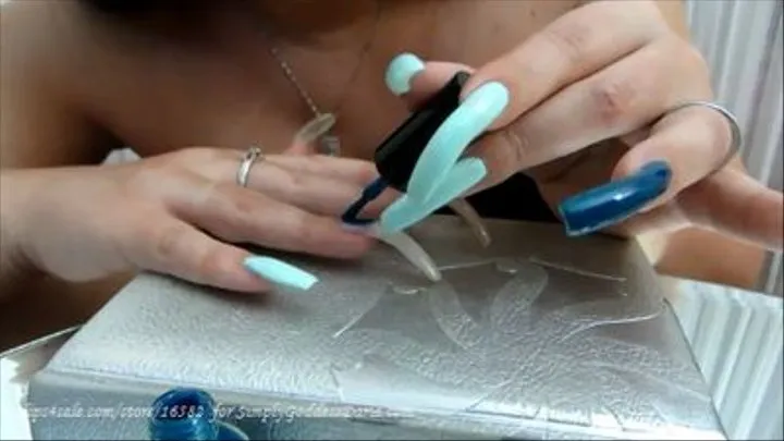 Sexy Mint Nail Polishing