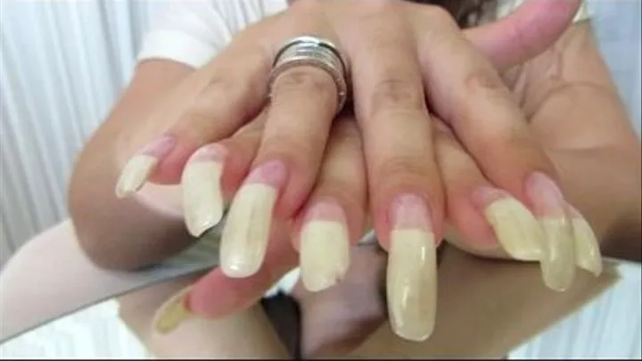 Long Clear Nails That You Really Enjoy (Standart)