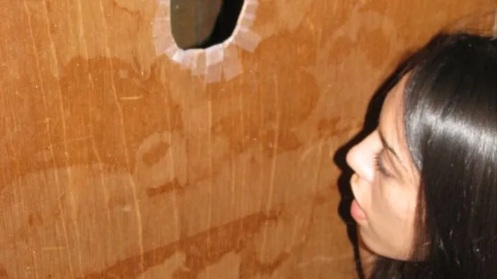 Amber's first Gloryhole