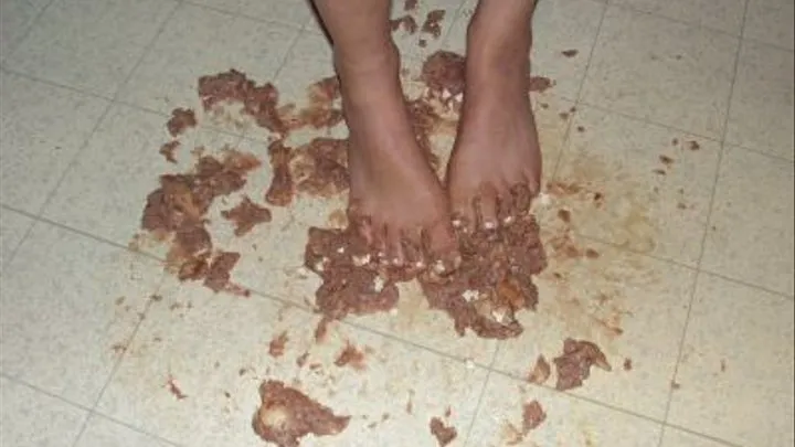 Foot Fetish Smashing