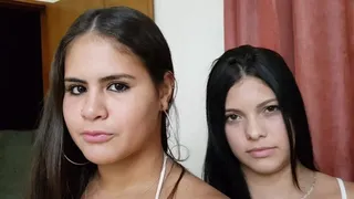 KISS OF YOUNG STUDENTS (18 YEARS OLD) - TOP GIRL TIFANNY NUNES AND STHEPHANY LOREN - NEW MF APRIL 2019 - CLIP 1 - never published