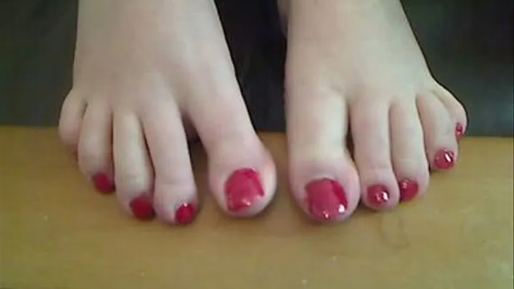 Painting my pretty Princess toenails