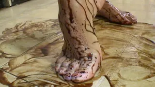 PAWG Hotwife Feet Covered In Chocolate Washed In Shower